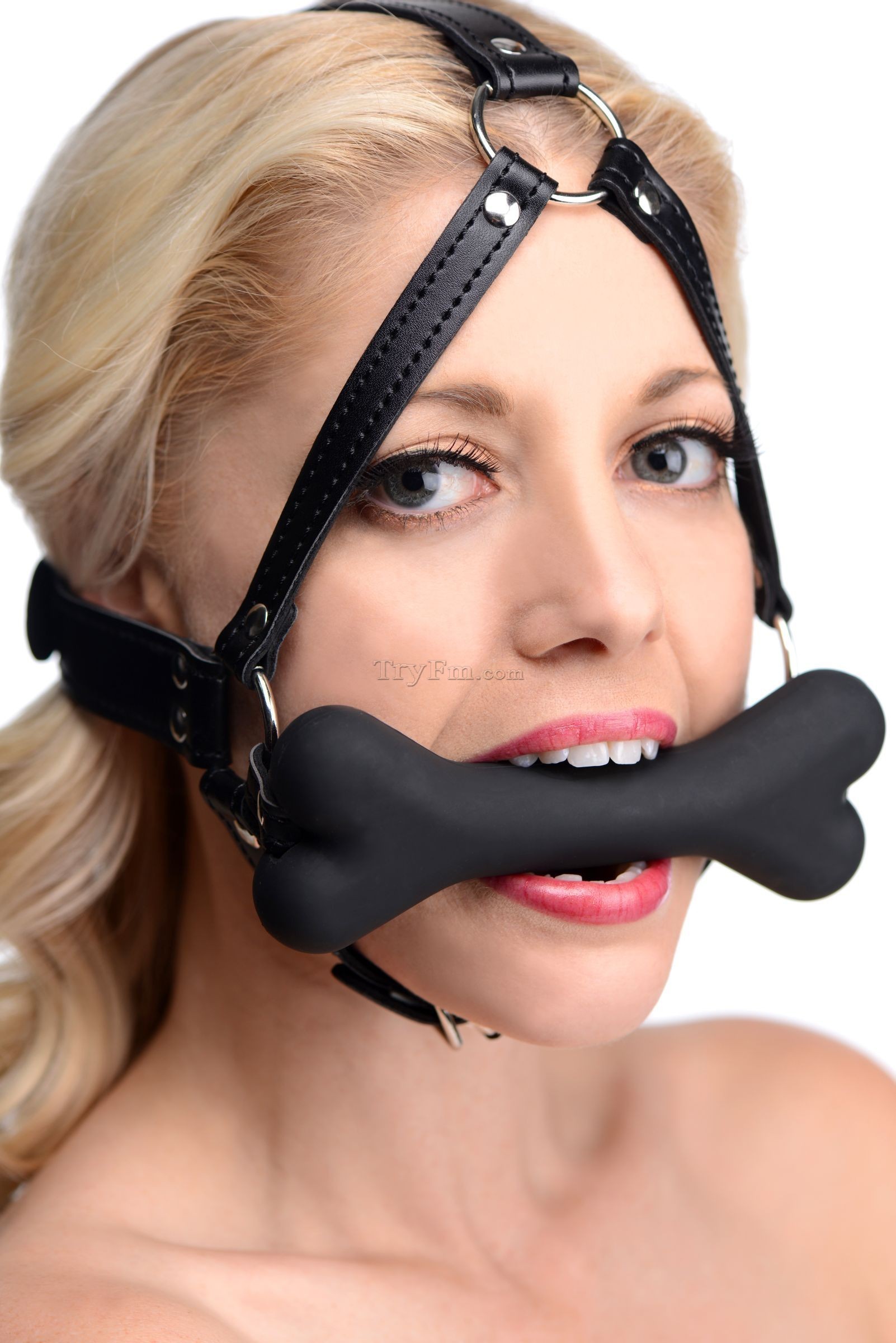 Bone gag bdsm